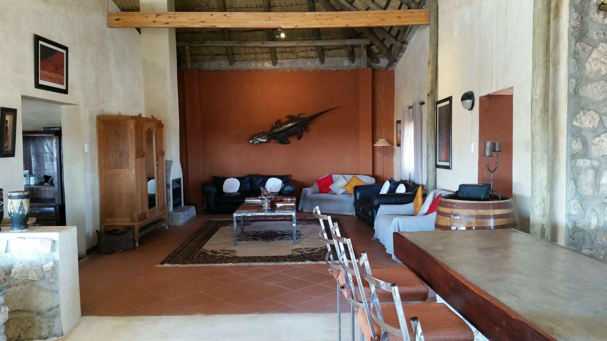 Agama Lodge 索利泰尔 外观 照片